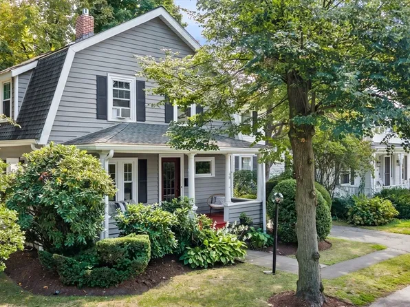 12 Gilbert St, Waltham, MA 02453