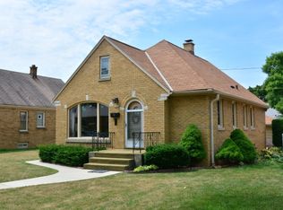 3543 S 15th Pl, Milwaukee, WI 53221