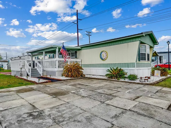 1505 Gardenia Ave., North Myrtle Beach, SC 29582