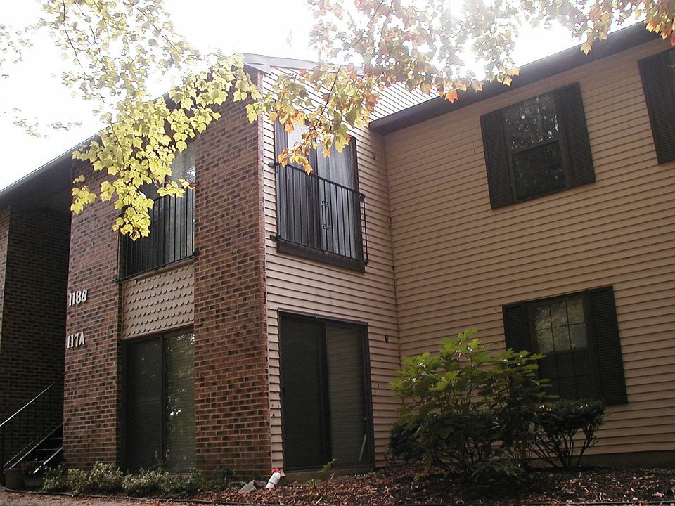 Wooded View 2nd Floor