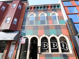 1352 W Taylor St #2, Chicago, IL 60607