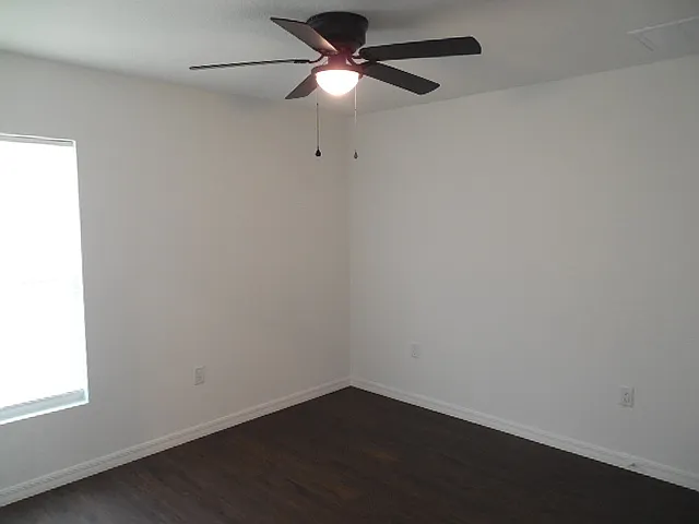 10311 Usher St — Photo 17