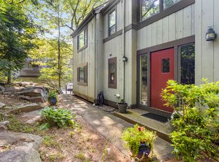 35 Harbour Vlg #C, Branford, CT 06405