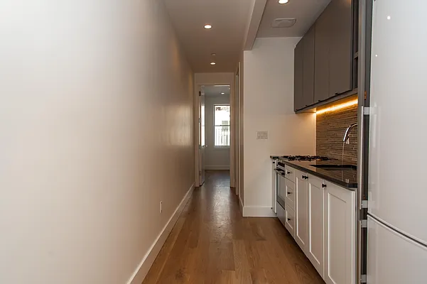 Rented by Nooklyn NYC LLC | media 45