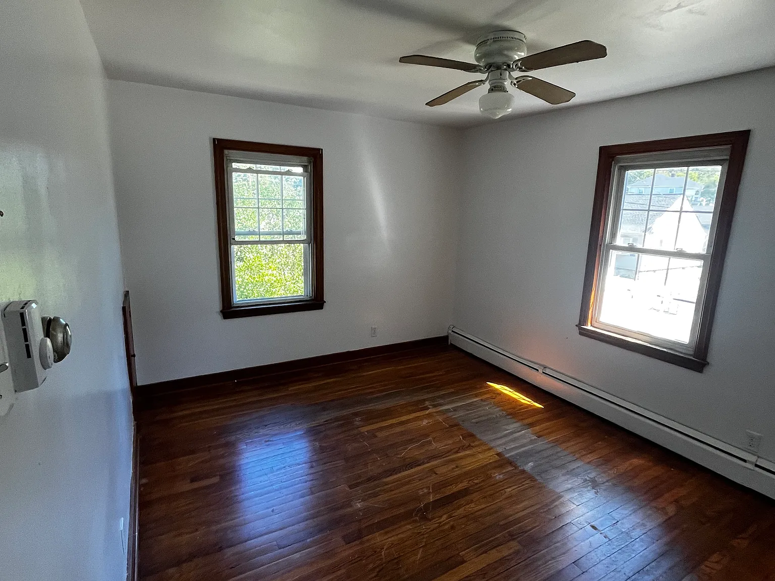 2 bed, 900 sqft, $1,600 — Photo 3