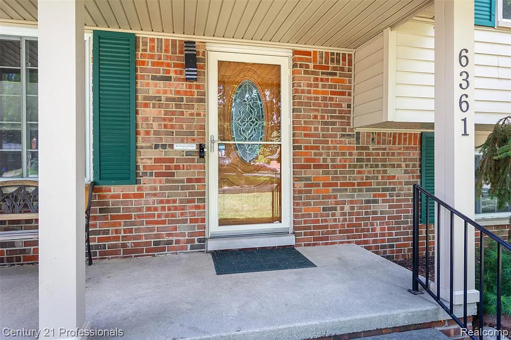 4 bed, 2000 sqft, $3,200 — Photo 4