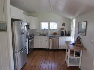 29 Briggs Rd, Saunderstown, RI 02874