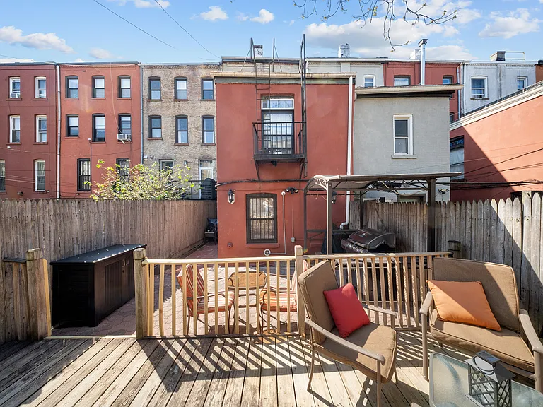 419 Hancock St #1 — Photo 24
