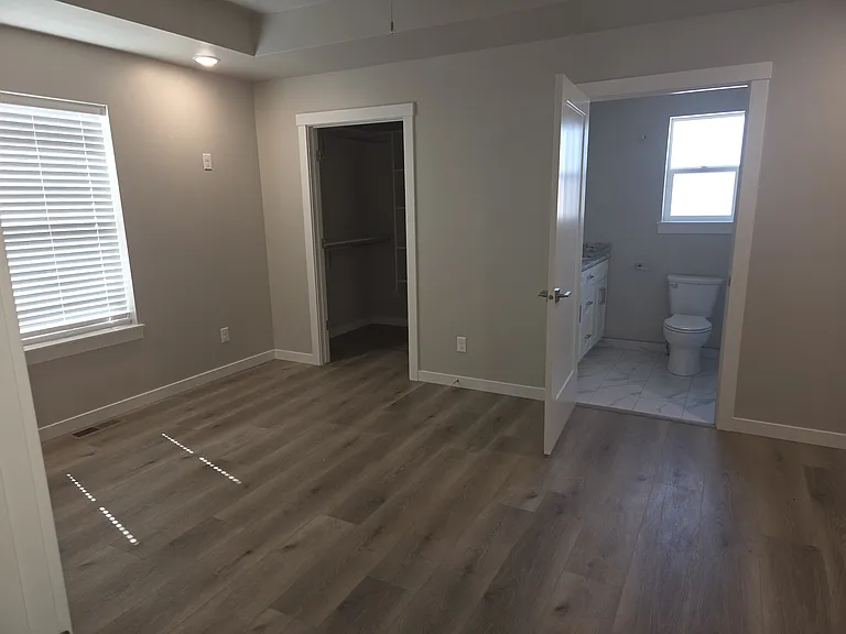 985 W Cheney Dr — Photo 10