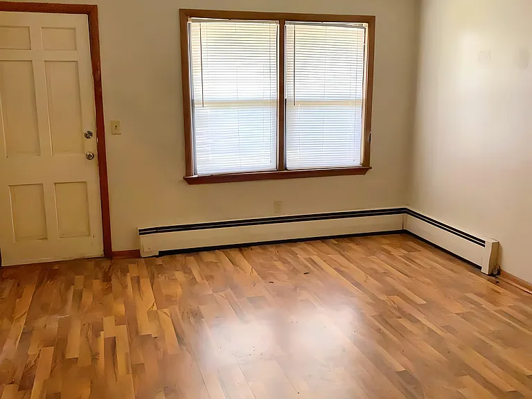 Trailway Apartments — Photo 24
