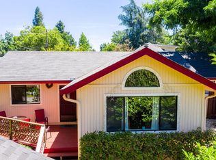 10749 Butte View Dr, Grass Valley, CA 95945