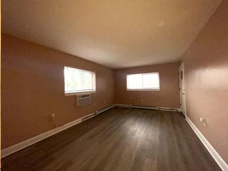 3821 Halley Ter SE #5 — Photo 4