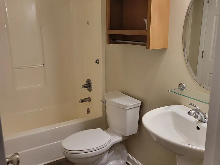 4845 Waverly Ct — Photo 11