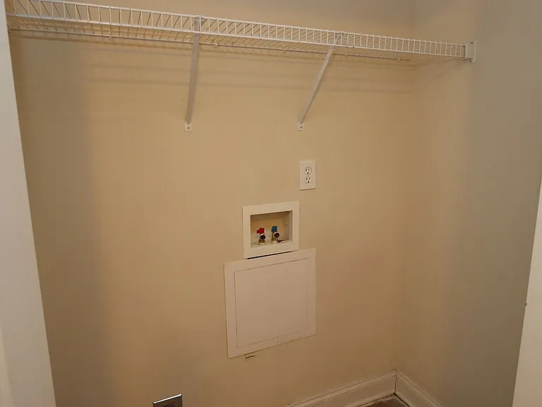 223 Forest Green Dr — Photo 15