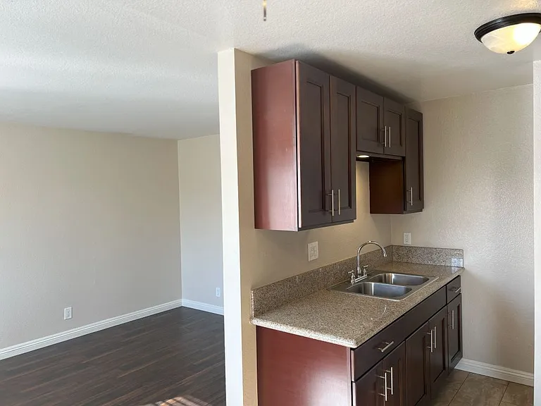 3240 Chapman St #8 — Photo 3