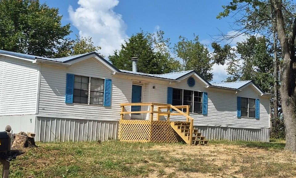 1st image of 64 Pierce Ln