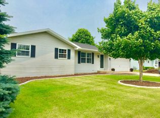 3161 Finger Rd, Green Bay, WI 54311