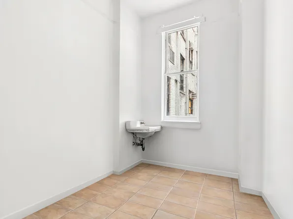 1155 Park Avenue image 21 of 22