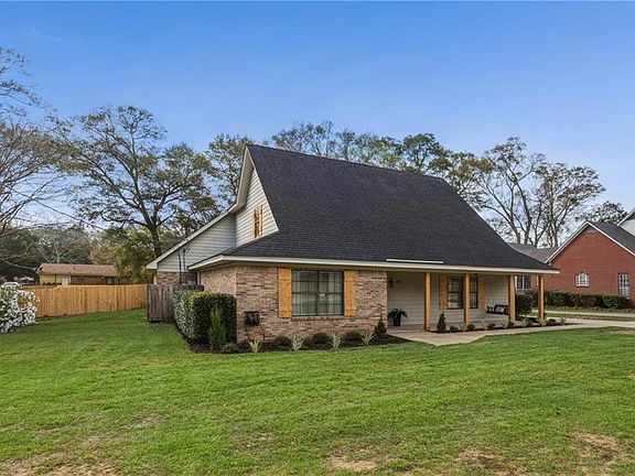 2nd image of 2895 Crabtree Ct