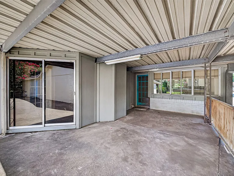 1007 E Baker Rd — Photo 18