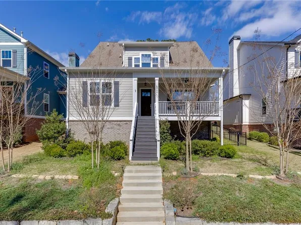 5926 Mitchell St, Flowery Branch, GA 30542