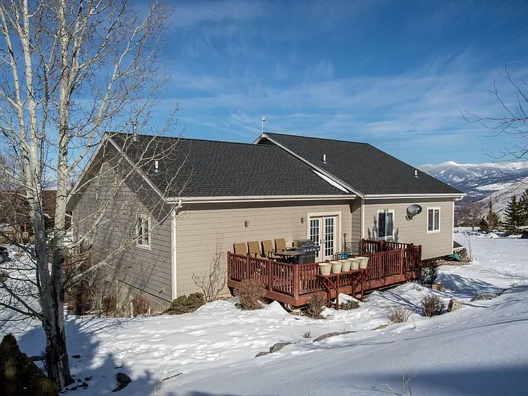 5206 Laree Ct — Photo 8