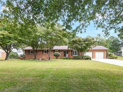 5025 Perryco Ln, Winston Salem, NC, 27127