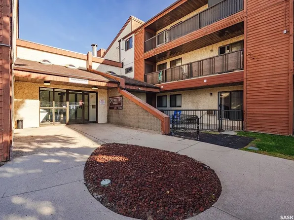UNIT 212-3302 33rd STREET W, Saskatoon, SK S7L 6C9