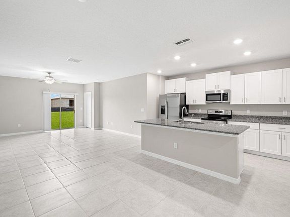 3rd image of 7107 Amelia Cove Ct