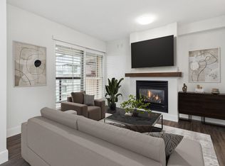 989 Richards St #2002, Vancouver, BC V6B 6R6