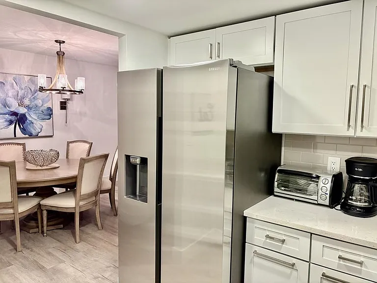 380 Seaview Ct #207 — Photo 8