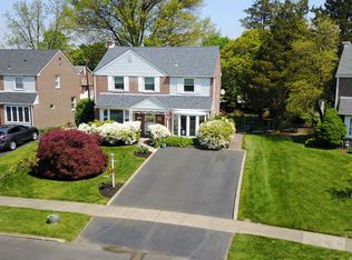 1721 Academy Ln, Havertown, PA 19083