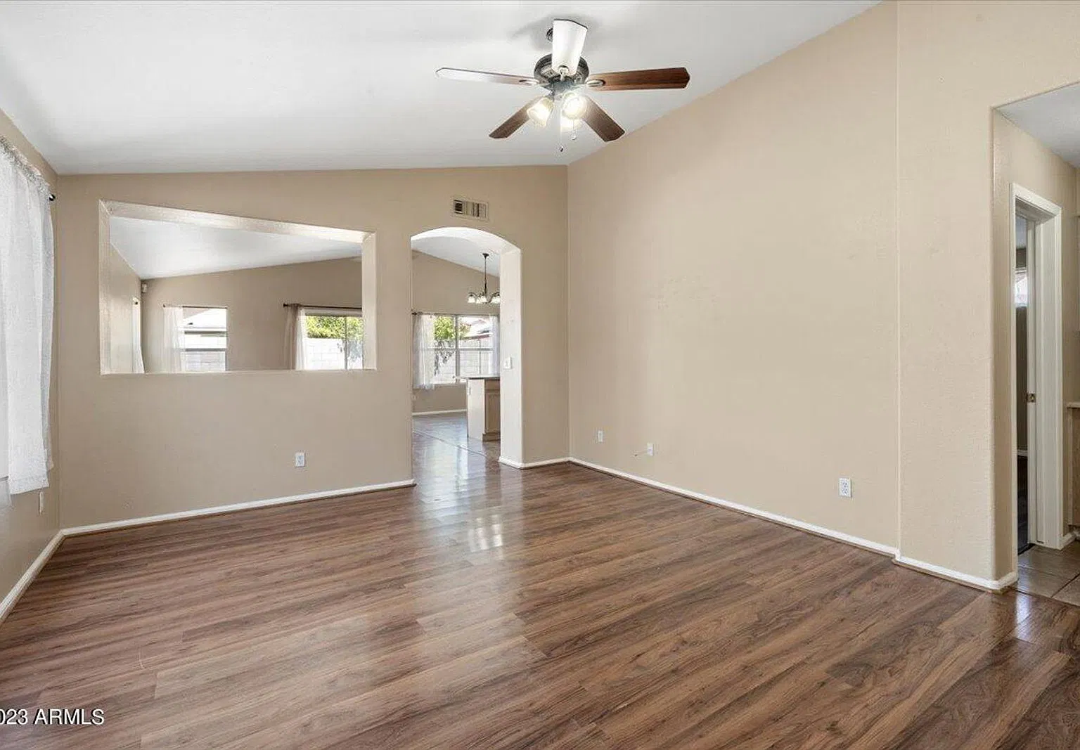 3 bed, 2.0 bath, 1502 sqft, $1,800 — Photo 4