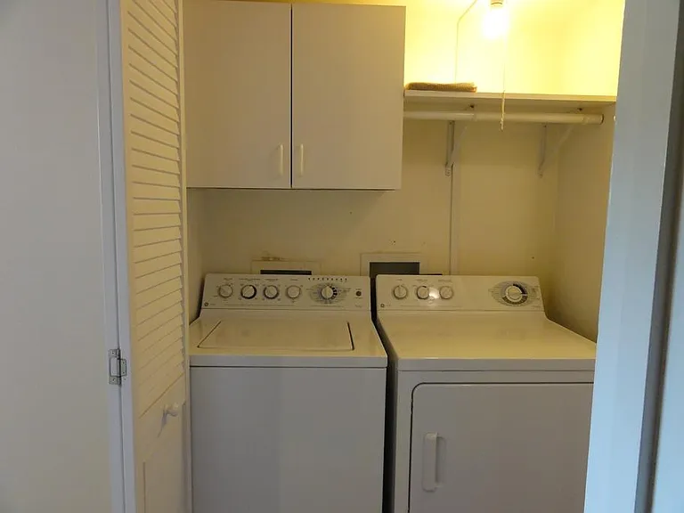 550 Hillcrest Way — Photo 9