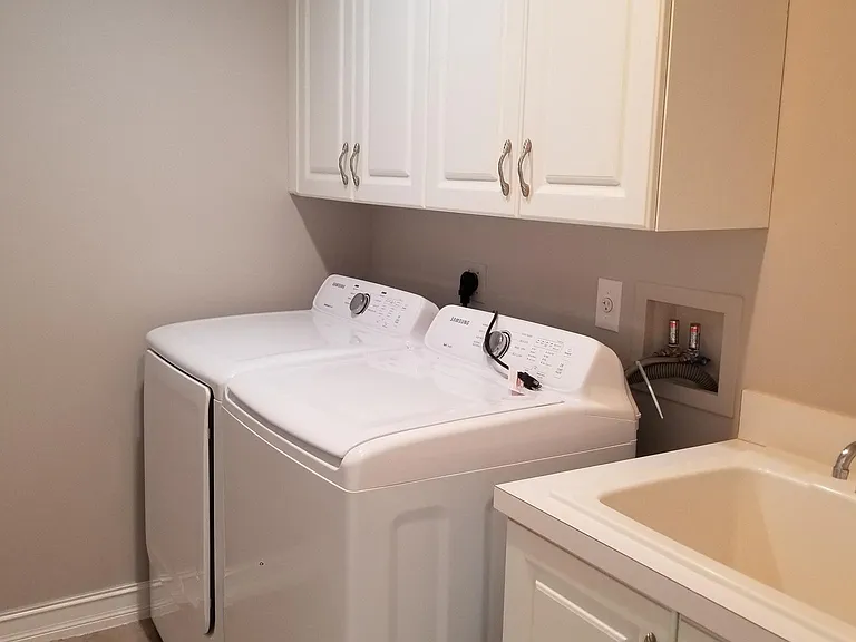 11266 Millpond Greens Dr — Photo 10