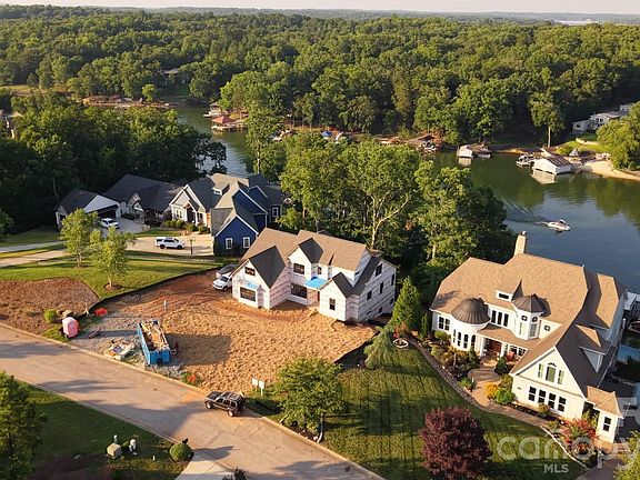 4th image of 3716 Rivergrass Ln
