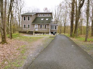 165 Milton Ln, Saylorsburg, PA 18353