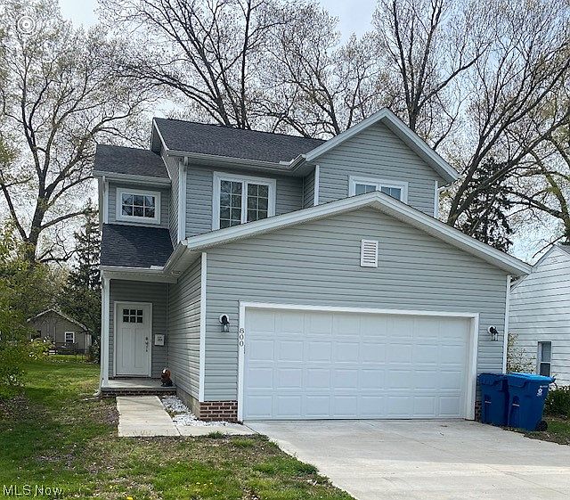 1st image of 800 Iroquois Trl
