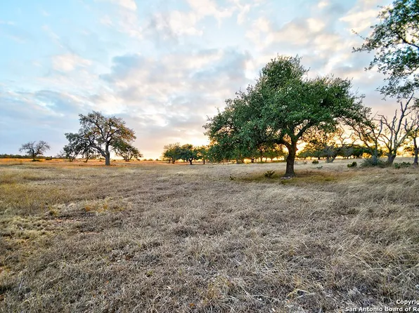 -- Oryx View Dr. LOT 104, Harper, TX 78631