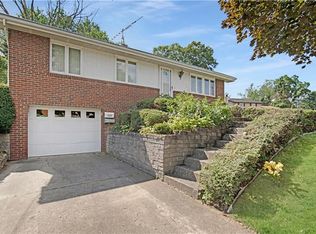 131 Homeridge Ln, Homestead, PA