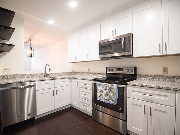 4th image of 850 E Lime St APT 8