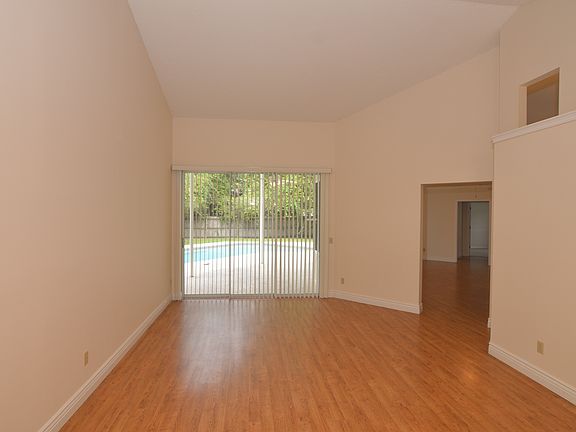 4th image of 1003 Eagens Creek Ct