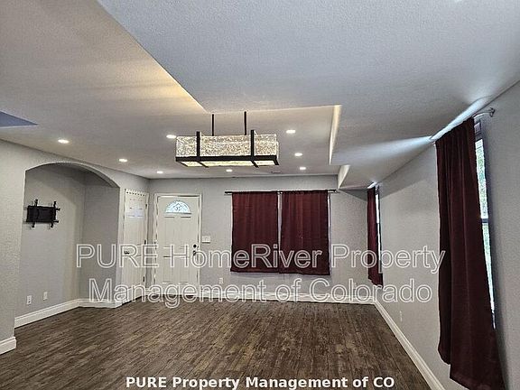 3rd image of 4739 Sherman St