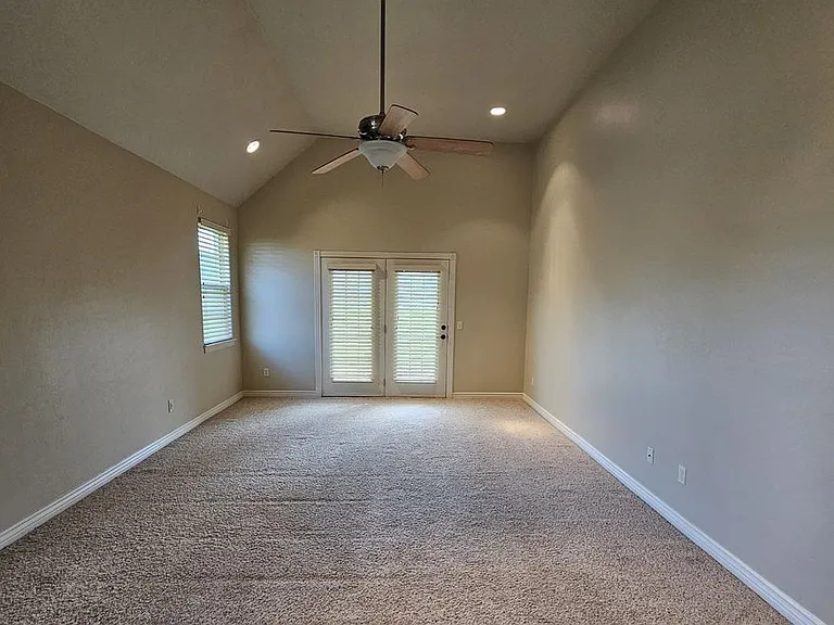120 Napoli Ct — Photo 14