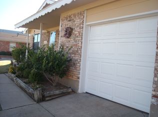 5626 NW Eisenhower Dr, Lawton, OK 73505