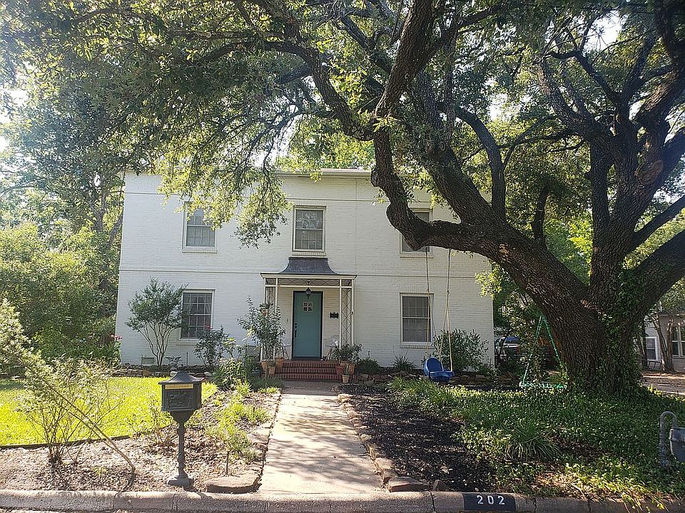 Welcome to 202 S. Haswell! 