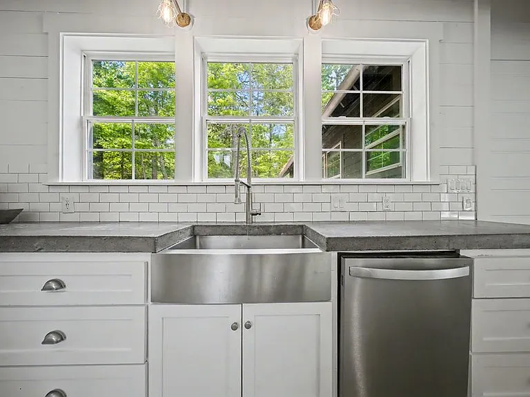 160 Delcrest Dr — Photo 14