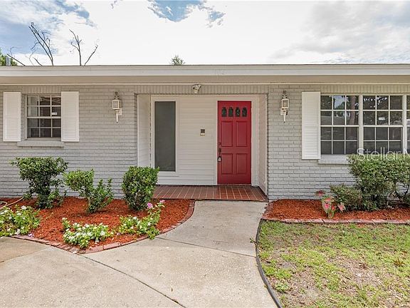 3rd image of 304 Skyland Dr