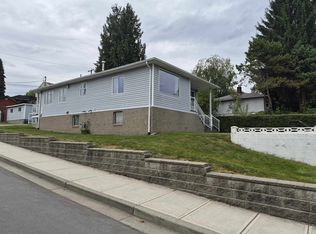 4298 McGill St, Burnaby, BC V5C 1M9