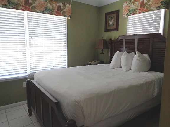 4th image of 7007 Harbor Village Dr